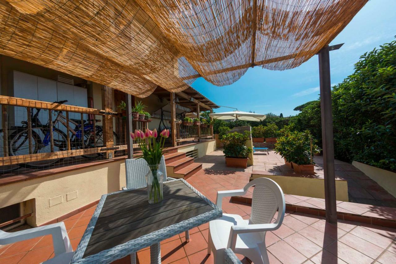 Bed & Breakfast Hotel California Terracina Exterior foto